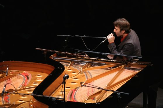 Piano off stage, Luzern